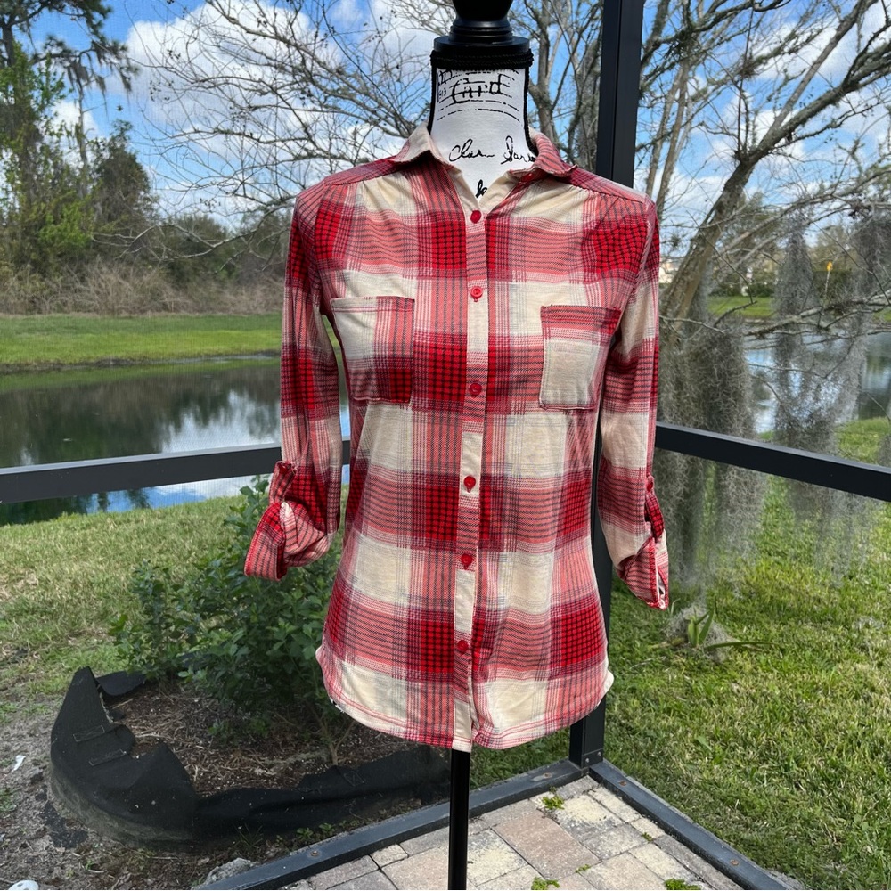 Rue 21 Red and Beige  Plaid Button Up